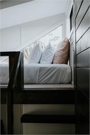 Kanuka Terrace - The Little Black House -