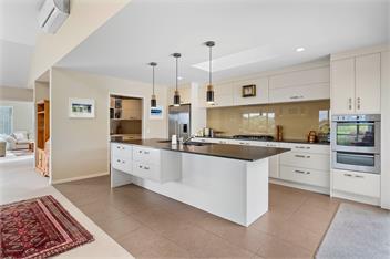 Loch View - Kinloch, Taupo *spa pool* - 