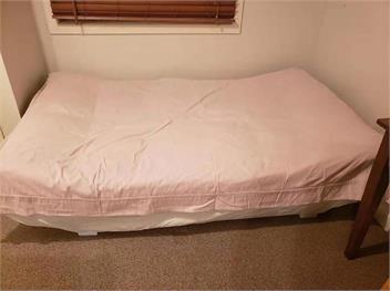1 Beds including 1 Sofa Bed Studio, no kitchen -