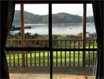 Beachfront - Seabreeze Cottage -