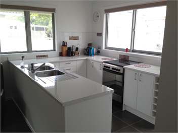 " Porched " -  Waihi Beach Holiday home ..Walk to the beach - Waihi Beach