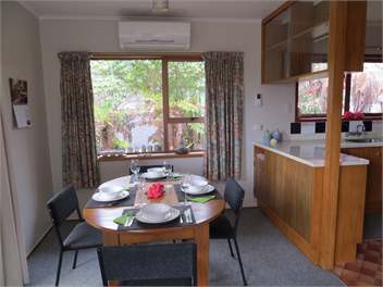 Rainbow Point Holiday Home - Taupo