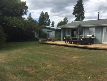 Ikamatua Accomodation - West coast