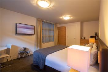 Marina 3 Bdrm Apartment with Views - Queenstown