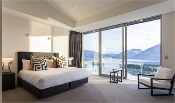 Views on Edinburgh | Queenstown Hill Luxury - Queenstown