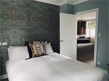 Four Bedroom Apartment - Queenstown