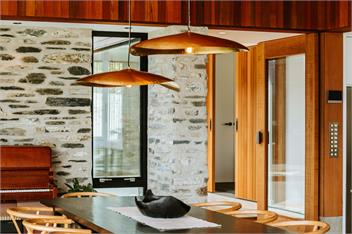 Three Peaks House | Sleeps 10 | Lake Views | Outdoor Fire - Wanaka
