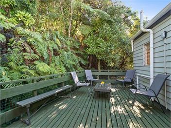 Family Fun at The Lake (Bachcare) - Lake Tarawera