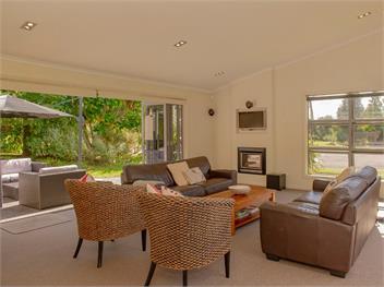 Cooks Getaway (Bachcare) - Cooks Beach