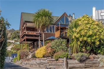 Pointers (Bachcare) - Akaroa