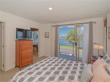 Tairua Waterfront Retreat (Bachcare) - Tairua