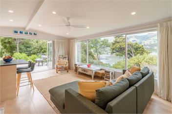 Otahuahua (Bachcare) - Akaroa