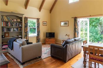 Taraview Cottage - 