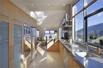 Lake View Retreat - Queenstown