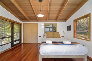 Wai Marino - the deluxe tree house -Taupo - Taupo