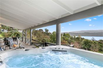 Splendour on Spencer (Bachcare) - Lake Tarawera