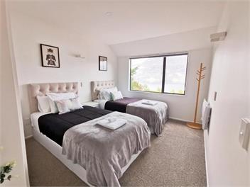 Lakeview Queenstown Holiday Home - Queenstown