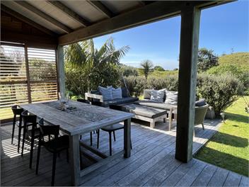 Medlands Surf Cabin - Great Barrier Island