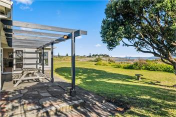 Kapiti Panorama (Bachcare) - Waikanae Beach