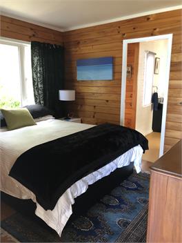 Oakura Bay Absolute-Beachfront Holiday Home - Northland