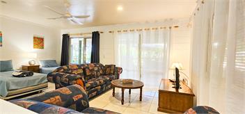 Tipani Lodge - Ngatangiia
