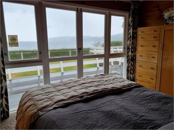 Kinloch lakefront -