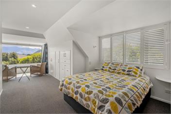 Mountain View Retreat (Bachcare) - Wanaka