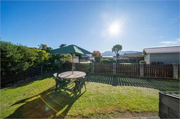 Cosy Crib (Bachcare) - Te Anau
