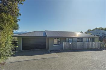 Blue Water Views - Tahunanui