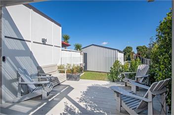 Sun Kissed Pool Villa (Bachcare) - Mangawhai
