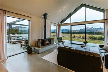 Riverslea | Pool | Sleeps 10 - Wanaka