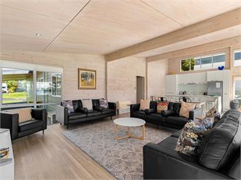 Beachfront Escape (Bachcare) - Snells Beach