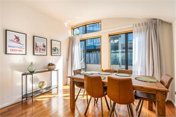 Lakefront Retreat - Wanaka