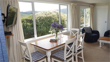 Hideaway Beach Cottage, Curio Bay - Curio Bay