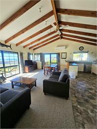 Seaview House - Castlepoint