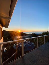 Cable Bay Moana View House -
