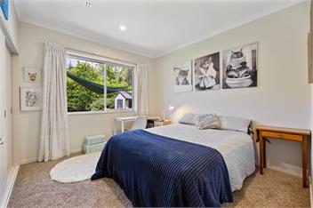 NEW large Richmond semi rural spacious quiet home with outdoor spa. -
