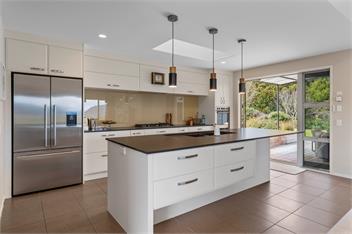 Loch View - Kinloch, Taupo *spa pool* - 