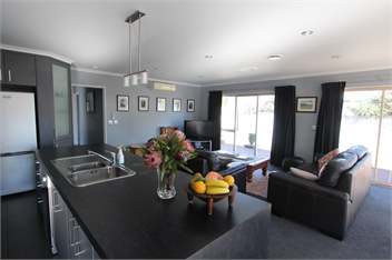 Bermuda - your home away from home - Takaka Nelson