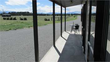 Eyreview Retreat - Free Unlimited WiFi - Christchurch