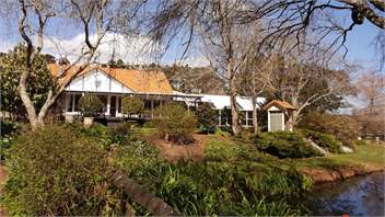 Karaka Point Vineyard & Lodge - Auckland