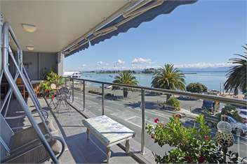 Waterfront Escape - Nelson