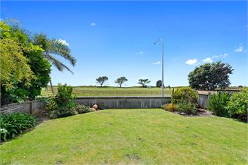 The Sandcastle (Bachcare) - Papamoa