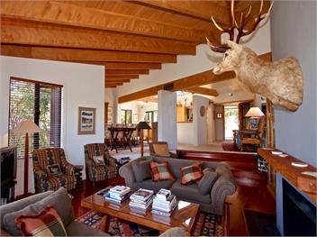 Kauawhi Lodge (Bachcare) - Acacia Bay