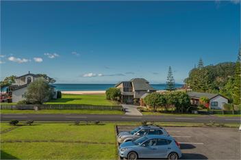 Sea Views Apartment (Bachcare) - Onemana