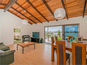 Tairua Harbour Views (Bachcare) - Tairua