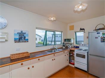 The Bach (Bachcare) - Whitianga