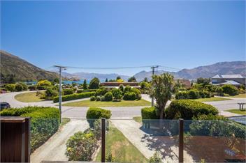 Views on Parry (Bachcare) - Lake Hawea