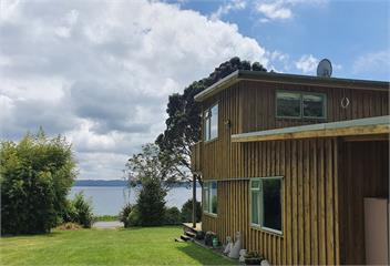 Roto Retreat - Lake Rotoma