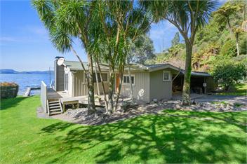Onepoto Bay Lakehouse (Bachcare) - Lake Rotoiti